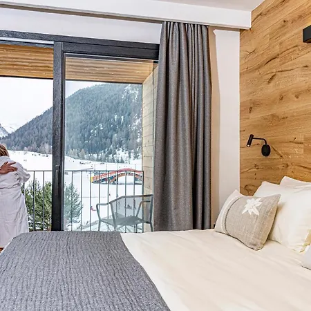 ホテル Sant'orso - Mountain &