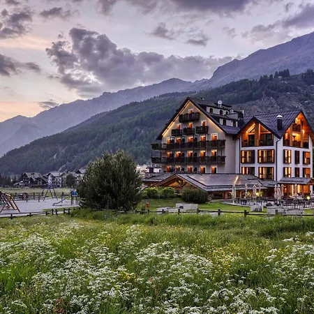 Sant'orso - Mountain & 호텔 코네