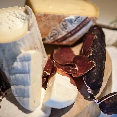 Sant'orso - Mountain & ホテル